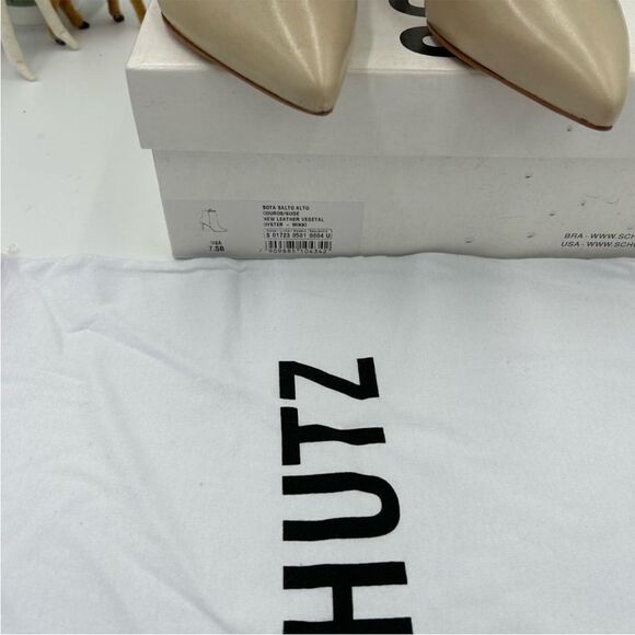 Women's Schutz , leather ankle boots size 7.5 made in Brazil - Picture 4 of 9